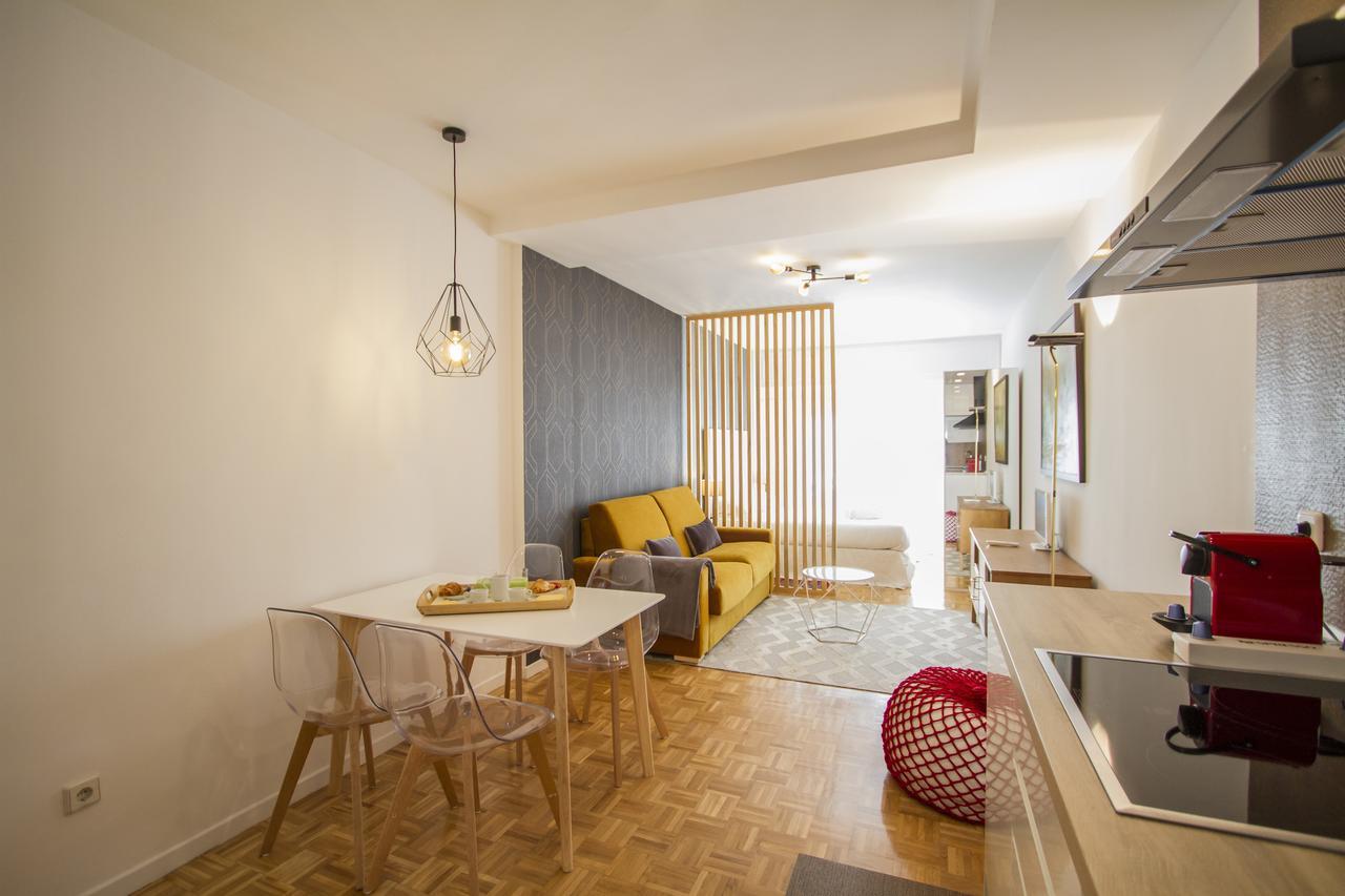 Charming Puerta De Atocha Madrid Apartment Bagian luar foto